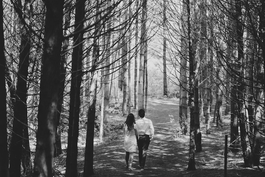 black & white photo of couple in the woods | kortright conservation engagement photos | engagement photo locations in vaughan | eightyfifth street photography